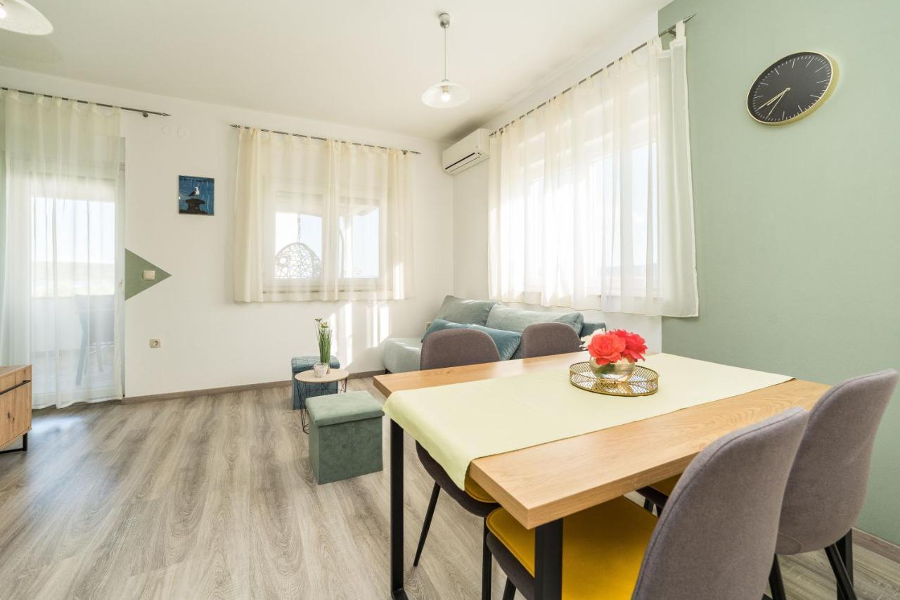 Apartments Matilda Sukošan Exterior foto